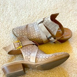 Women’s Sling Back Shoe/Boot